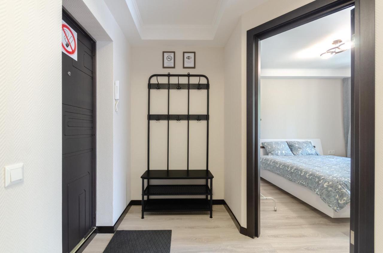 Artal Apartment On Obolonskyi Avenue 16 Kiev Esterno foto