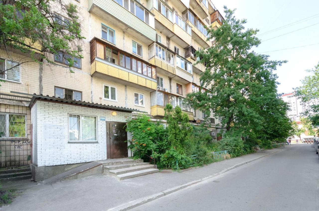 Artal Apartment On Obolonskyi Avenue 16 Kiev Esterno foto