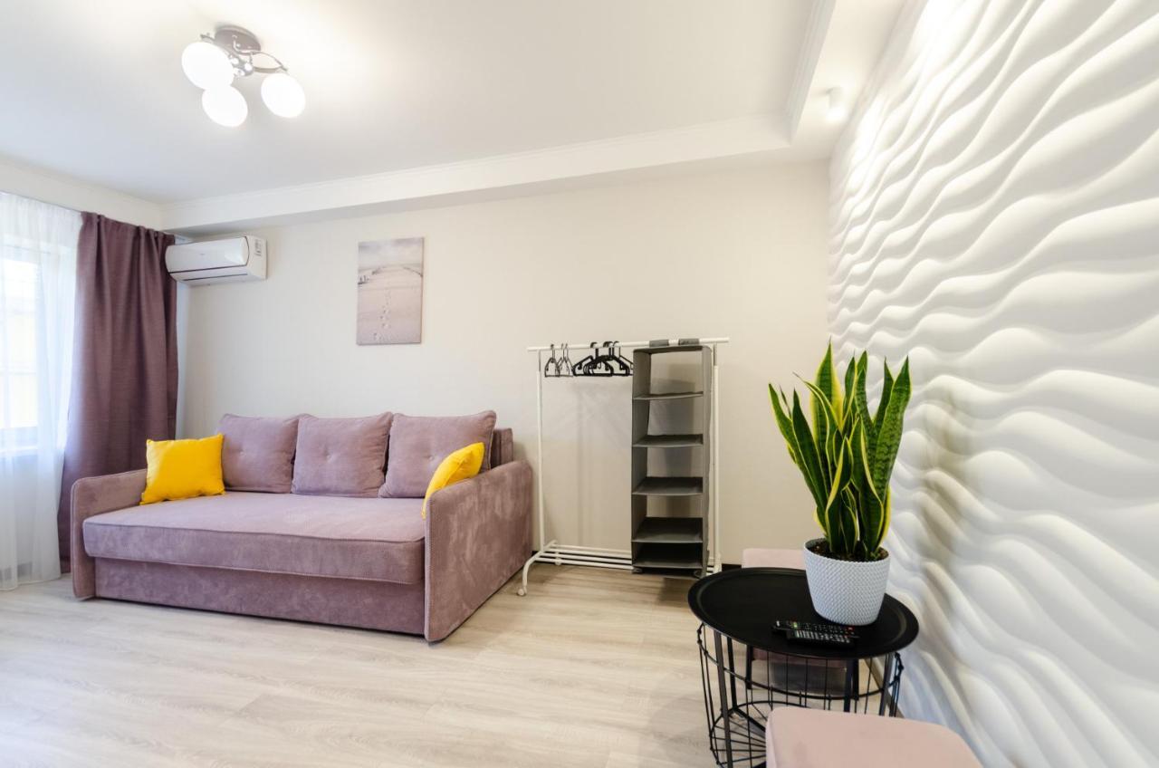 Artal Apartment On Obolonskyi Avenue 16 Kiev Esterno foto
