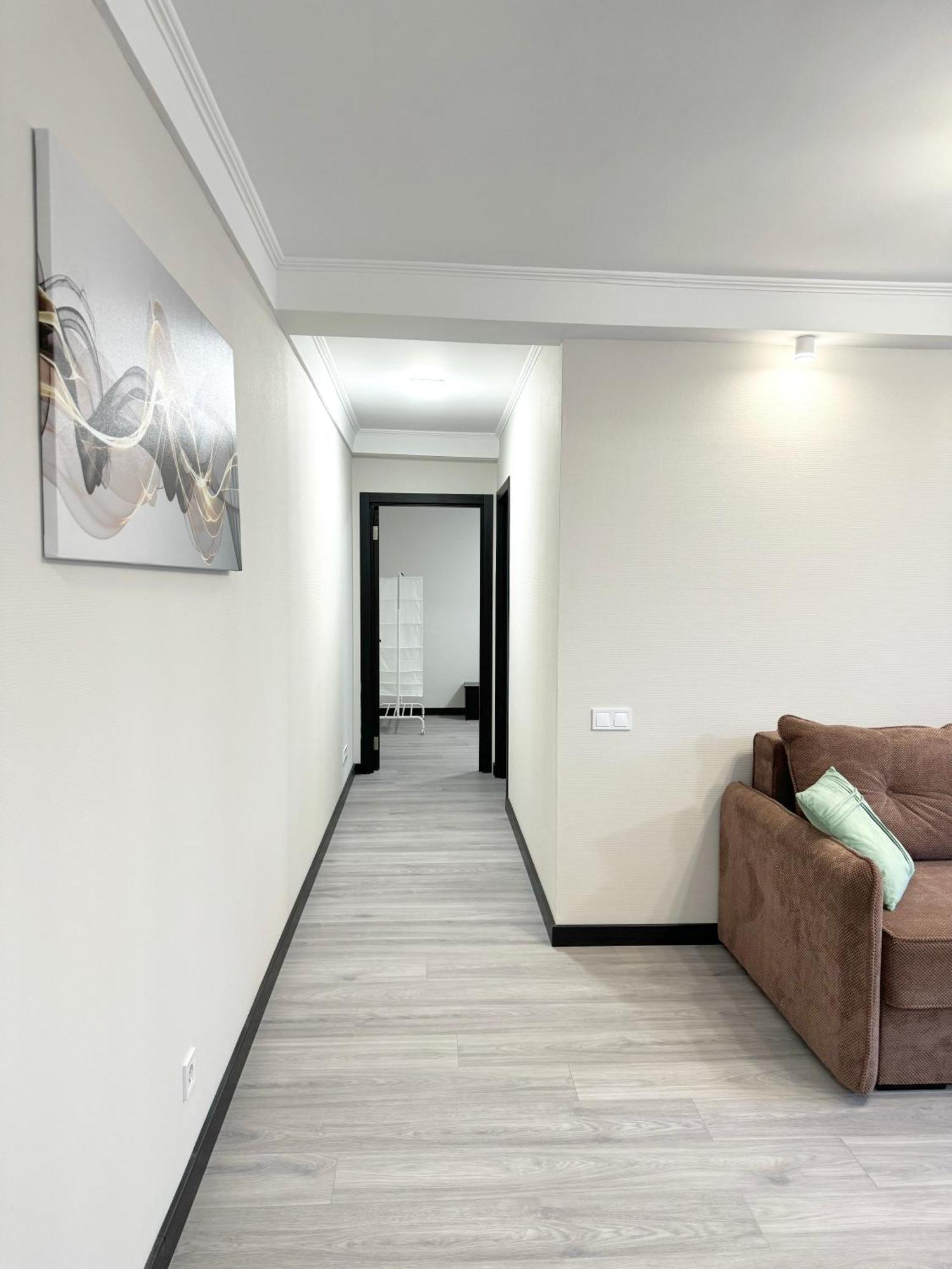 Artal Apartment On Obolonskyi Avenue 16 Kiev Esterno foto