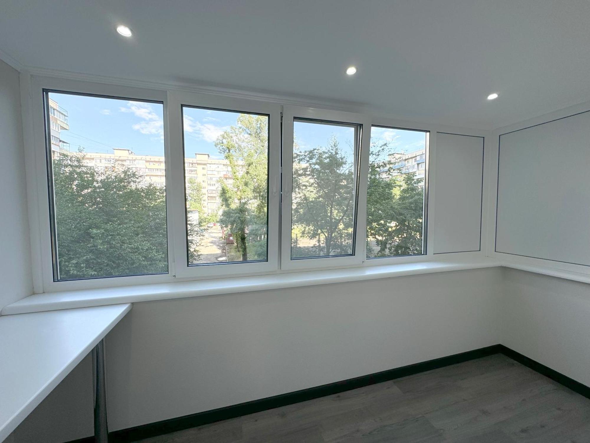 Artal Apartment On Obolonskyi Avenue 16 Kiev Esterno foto