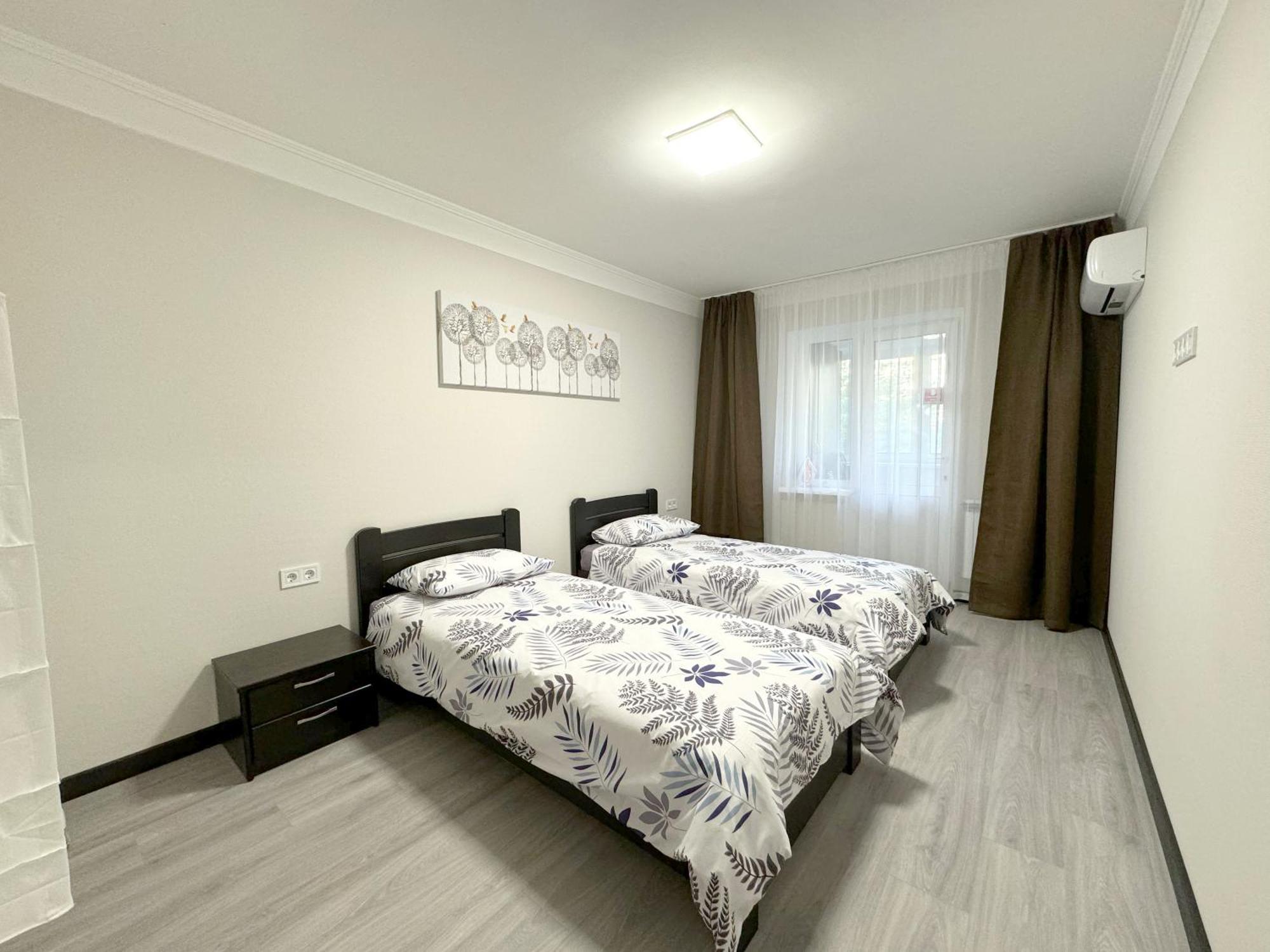 Artal Apartment On Obolonskyi Avenue 16 Kiev Esterno foto